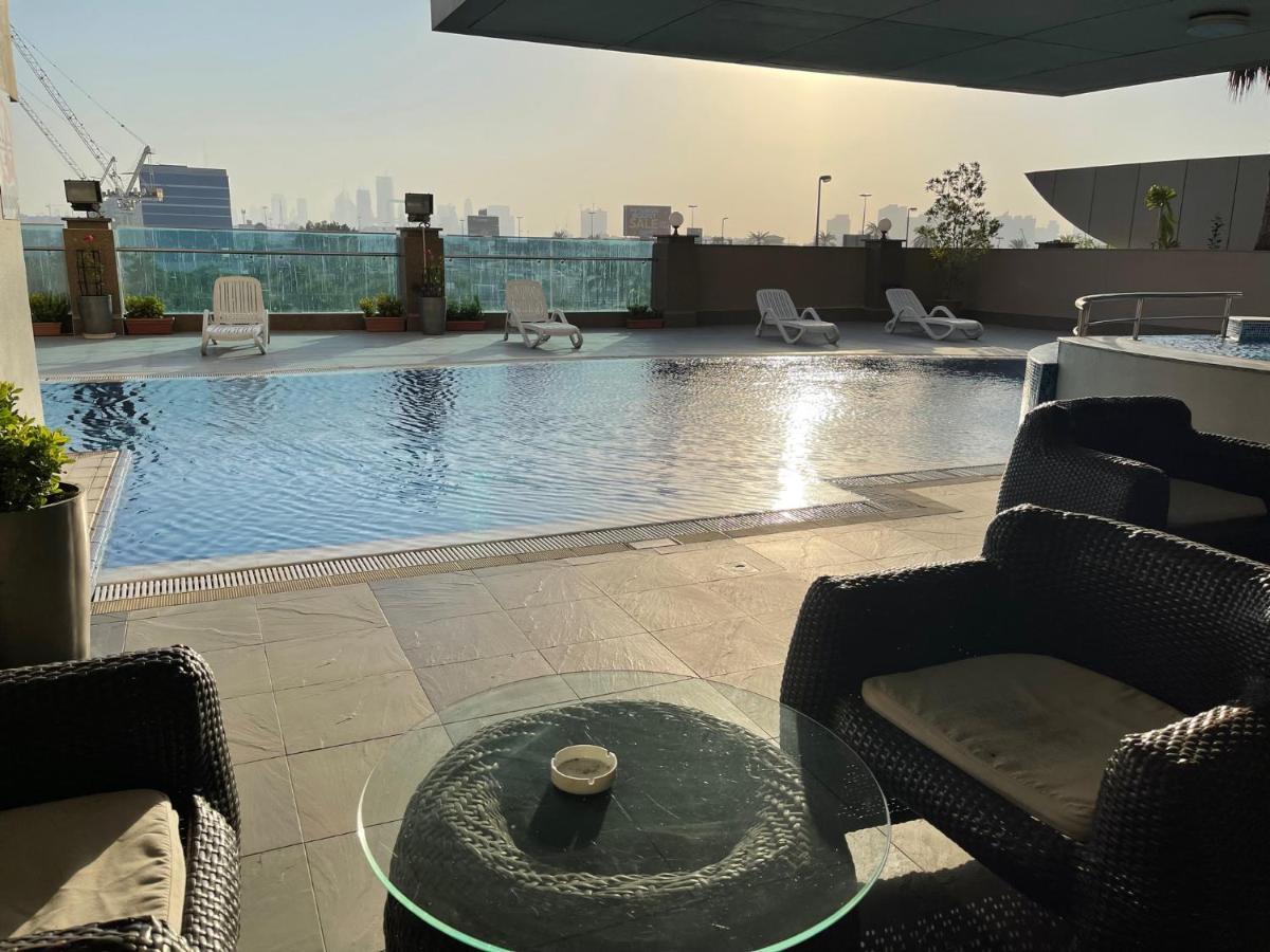 Tulip Creek Hotel Apartments Dubaï Extérieur photo