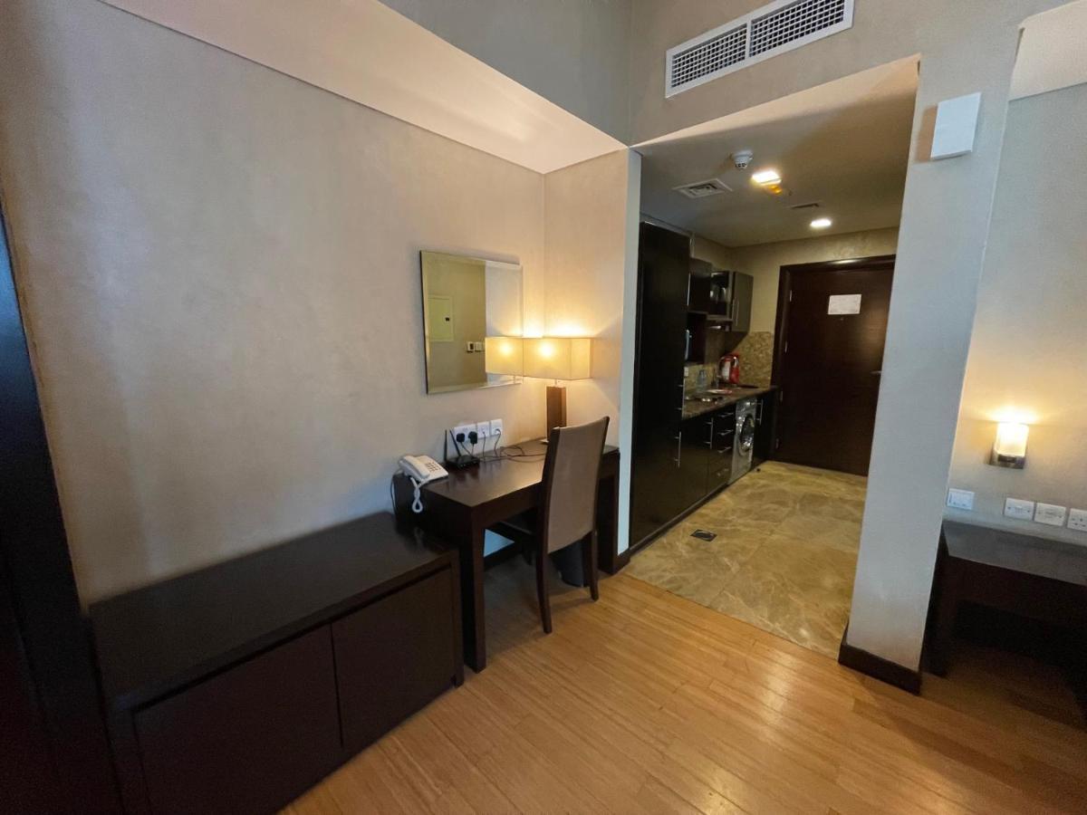 Tulip Creek Hotel Apartments Dubaï Extérieur photo