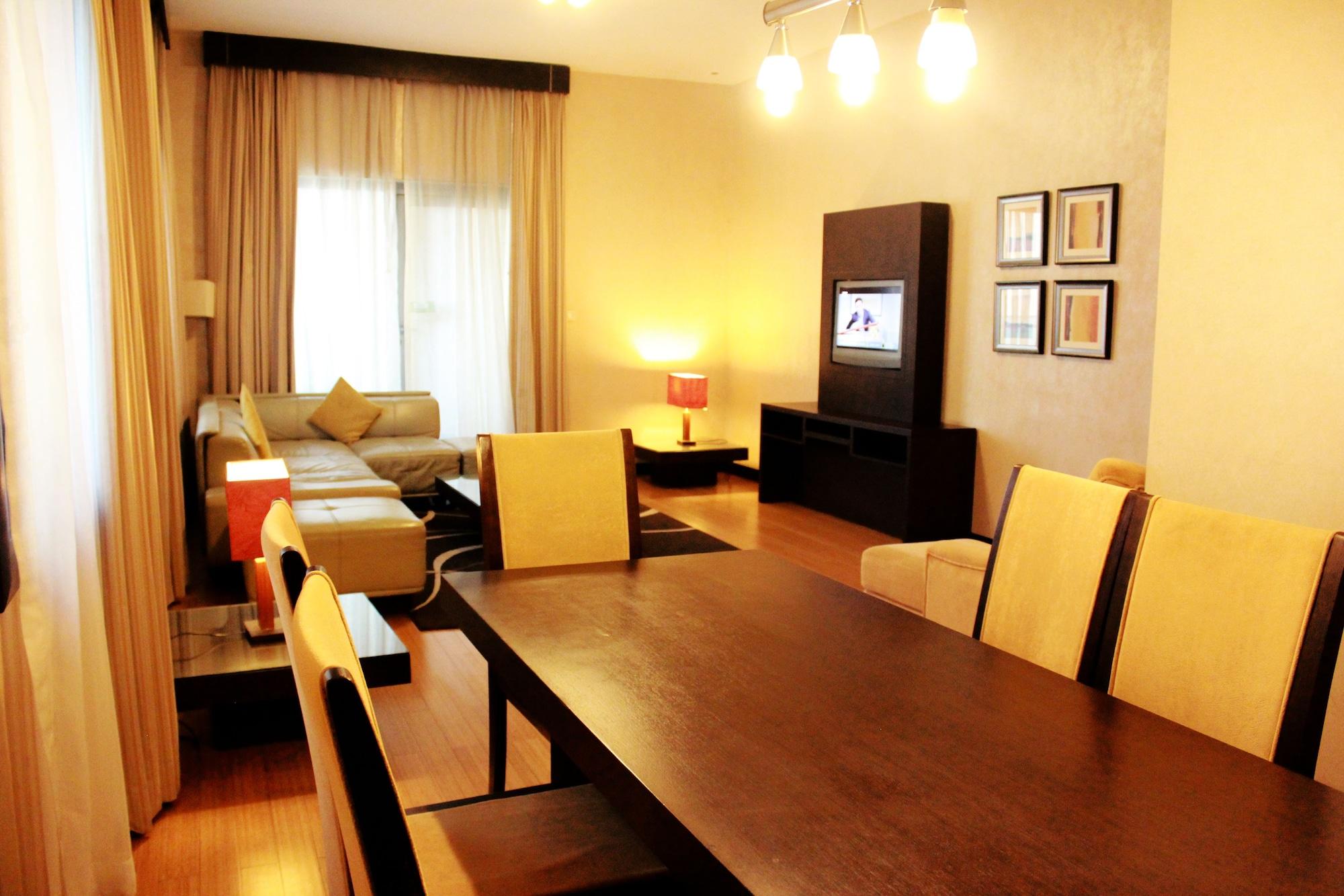 Tulip Creek Hotel Apartments Dubaï Extérieur photo