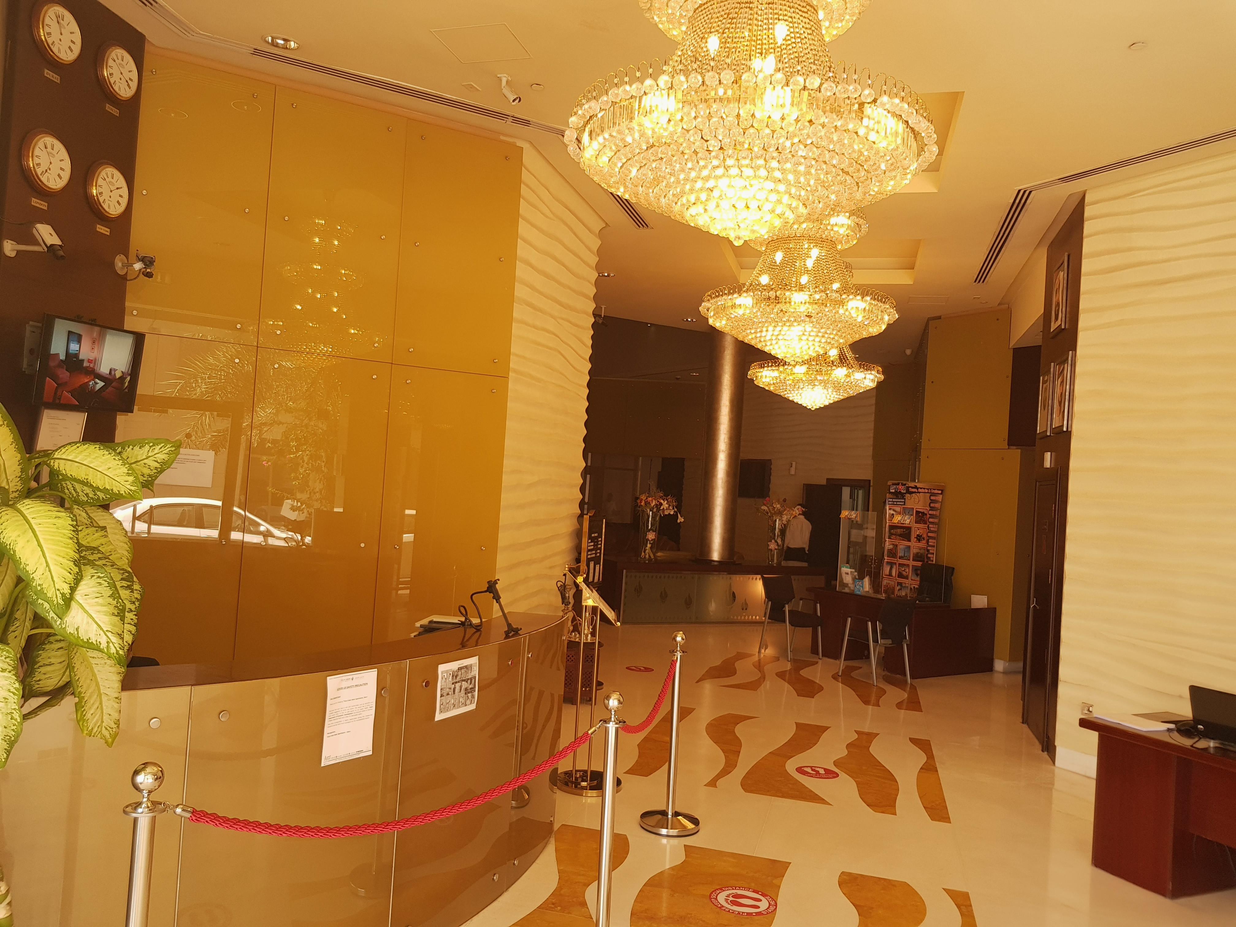 Tulip Creek Hotel Apartments Dubaï Extérieur photo