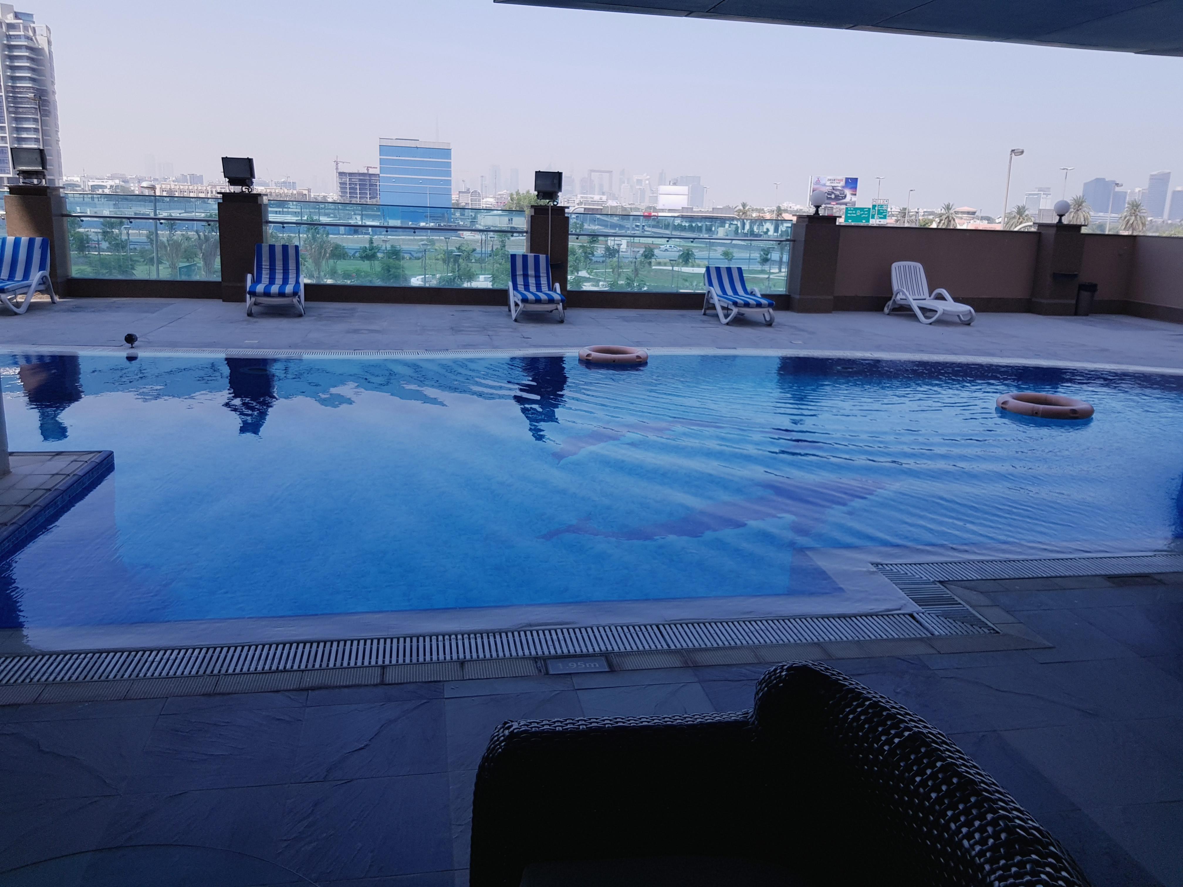 Tulip Creek Hotel Apartments Dubaï Extérieur photo