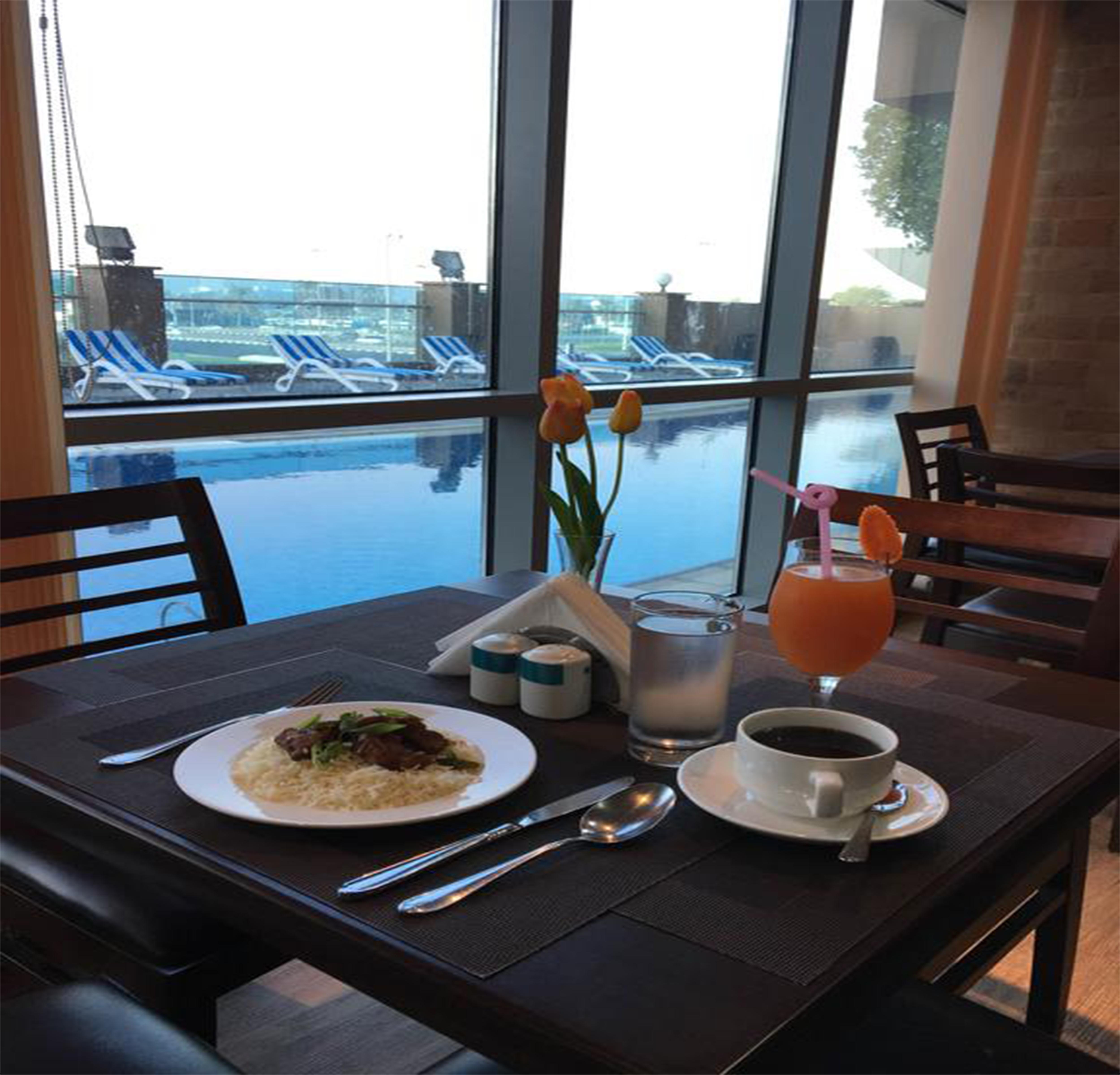 Tulip Creek Hotel Apartments Dubaï Extérieur photo